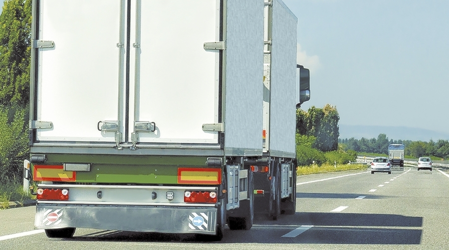 El transporte nacional mantiene una posición predominante en el mercado español.
