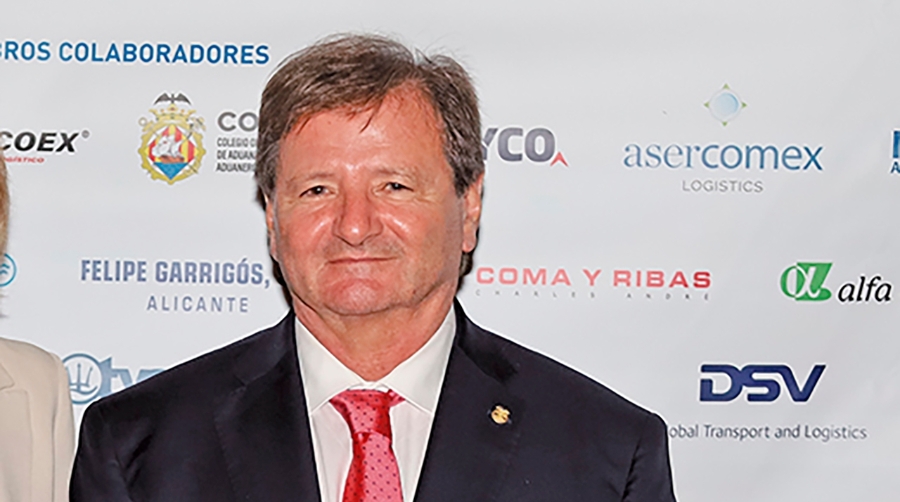 Antonio Llobet destaca la alta participación prevista en el XXI Foro Aduanero.