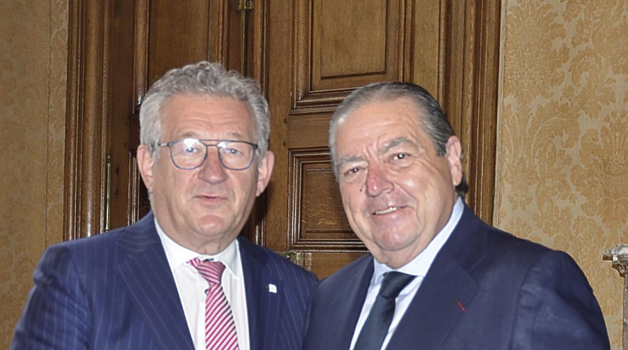 Vicente Boluda Fos recibe la Medalla de Oro de la ciudad belga de Brujas