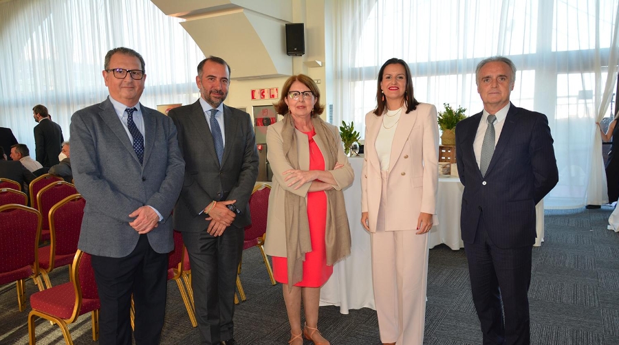 “El Puerto es algo más que mercancías, atrae innovación y fortalece el tejido productivo”