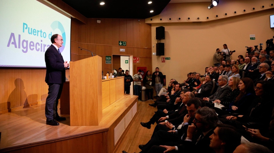 Puente multiplica el compromiso inversor de Transportes con el ferrocarril en Algeciras