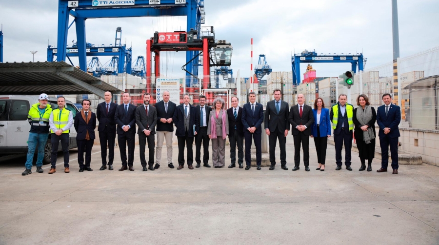 Puente multiplica el compromiso inversor de Transportes con el ferrocarril en Algeciras