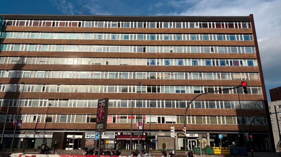 Sede de Asetrabi en la Plaza del Sagrado Corazón de Bilbao.