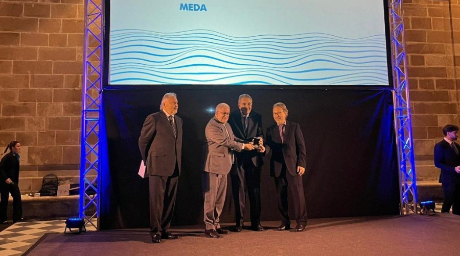 Eduard Rodés, director de la Escola Europea Intermodal Transport en la entrega de la Medalla del Mediterráneo.