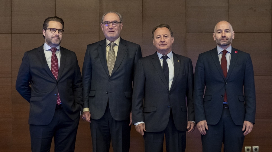 Miguel Nicolás Prior, Vicente Nomdedeu Lluesma, Ismael García Peris, y Alberto Echavarría.