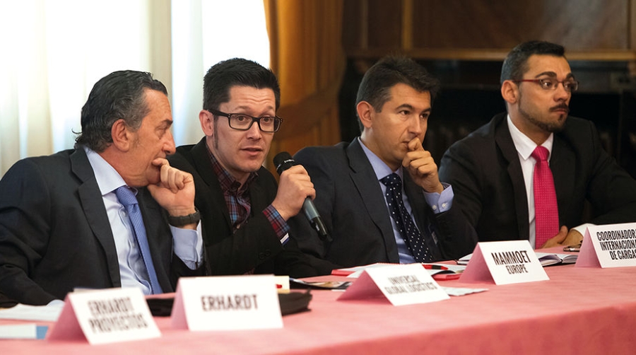 La industria pide al sector del transporte una mayor especializaci&oacute;n en mercados concretos