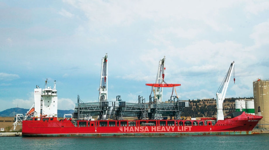 TEAM embarca en Barcelona tres megapasarelas para Hong Kong