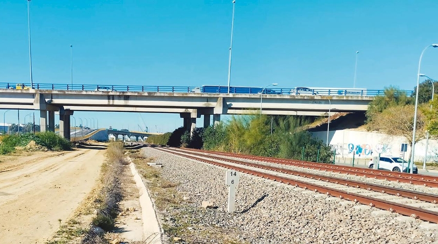 La empresa del Grupo Lantania, en UTE con Railsur, gana un contrato de 8 millones de euros que mejorará la operativa ferroviaria en el puerto.