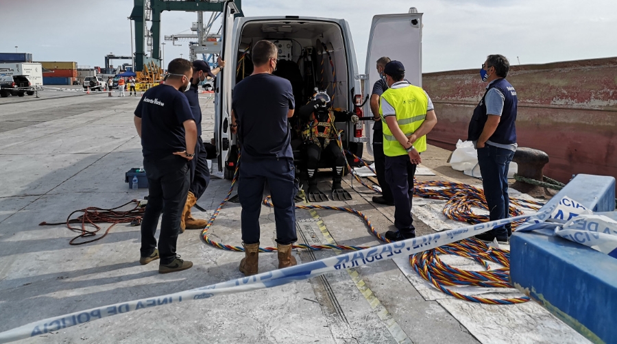Se suspende hasta ma&ntilde;ana la b&uacute;squeda del estibador desaparecido en el puerto de Castell&oacute;n