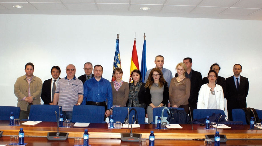 Una delegaci&oacute;n ucraniana visita el Puerto de Valencia interesada por su know how en intermodalidad