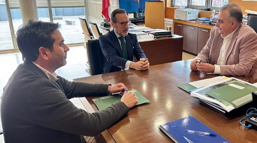 Un momento del encuentro entre Francisco Aranda y Roberto Media.