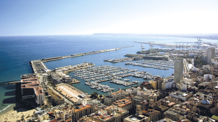 La iniciativa ha contado con estudios y conversaciones con la Autoridad Portuaria de Alicante.