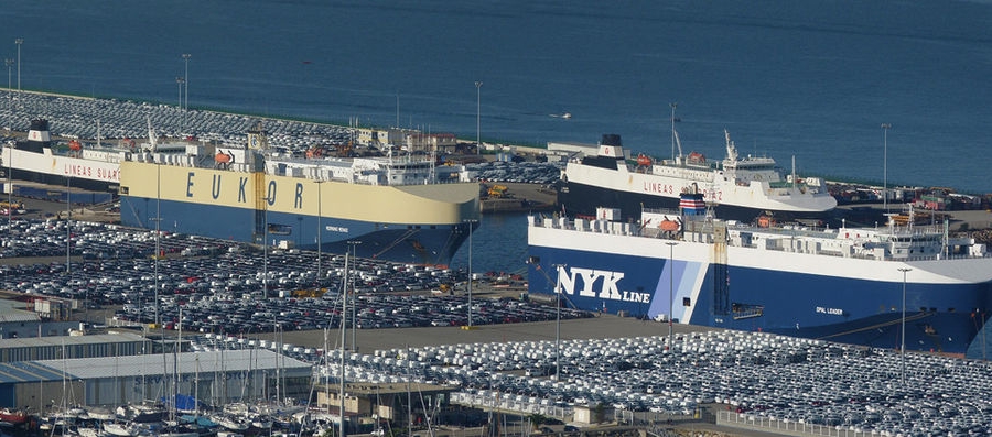 El Puerto de Vigo recibe la escala simult&aacute;nea de cinco buques ro-ro