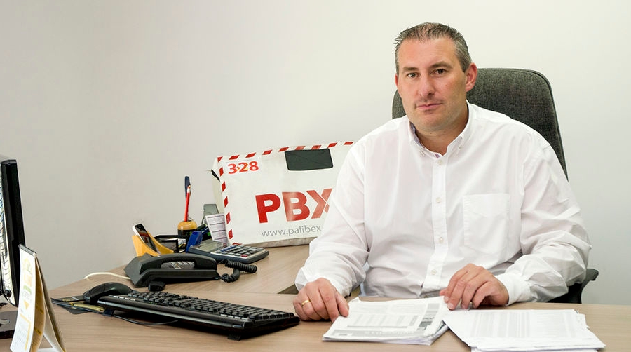 La empresa gallega Auria Express entra en el negocio del transporte urgente de pal&eacute;s de la mano de Palibex