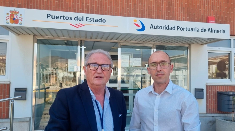 Jesús Caicedo, presidente de la AP de Almería, e Ignacio Tejero, director del Aeropuerto de Almería.