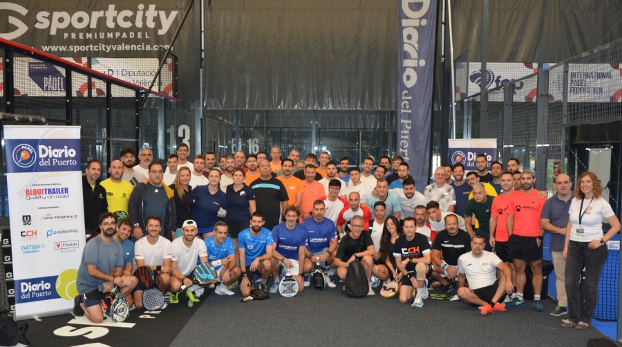 Participantes en el 4º Torneo de Pádel de Diario del Puerto. Foto J.C.P.