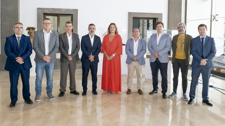 Organizadores y ponentes de la jornada.