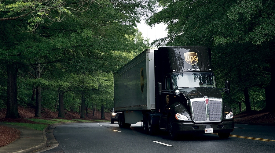 UPS afirma que no puede predecir el resto del año por la incertidumbre existente.