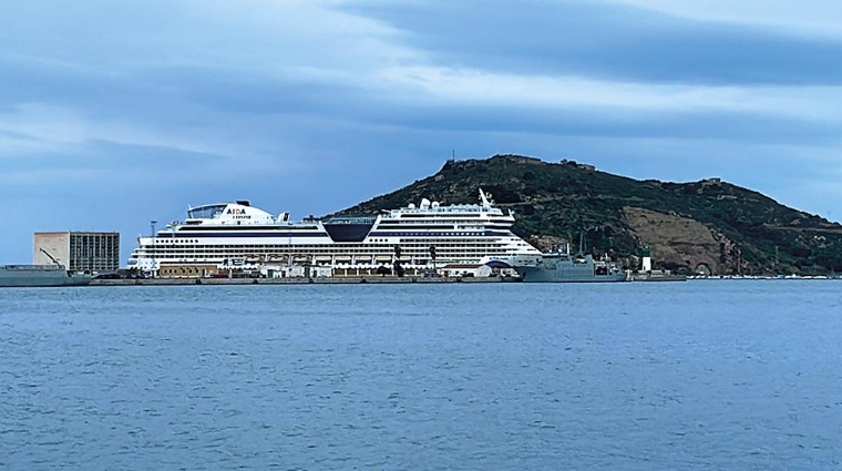 El buque Aidastella ha vuelto recalar por décima vez este año en el Puerto de Cartagena.