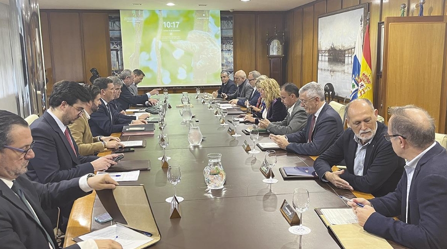 El Consejo de Administración de la Autoridad Portuaria de Huelva aprobó el nombramiento como director de Alfonso Peña.