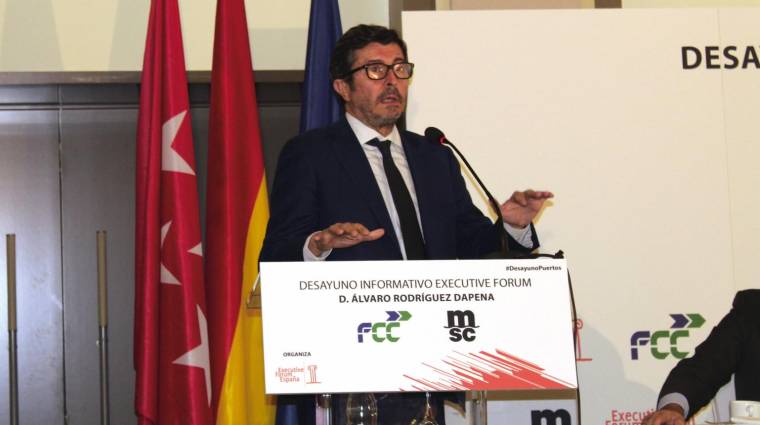 Álvaro Rodríguez Dapena, presidente de OPPE, ayer en el desayuno informativo de Executive Forum. Foto B.C.
