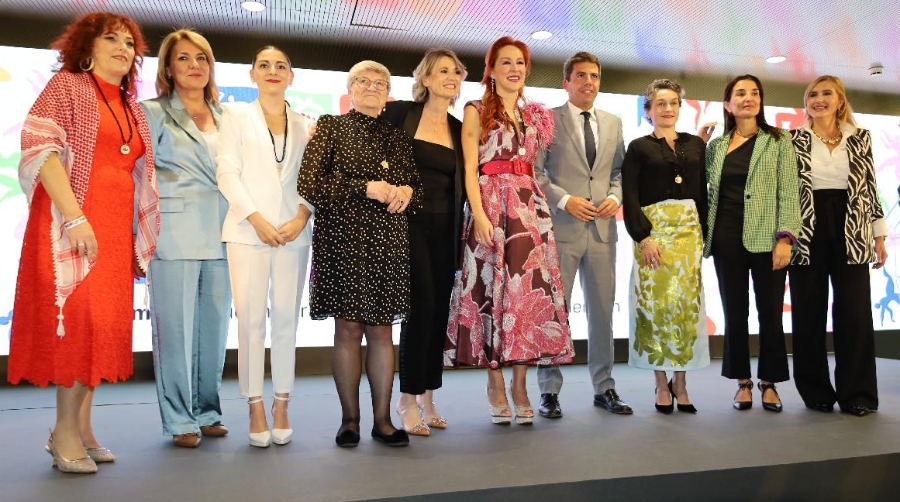 “Este premio me da más fuerzas y energías para seguir luchando y trabajando”