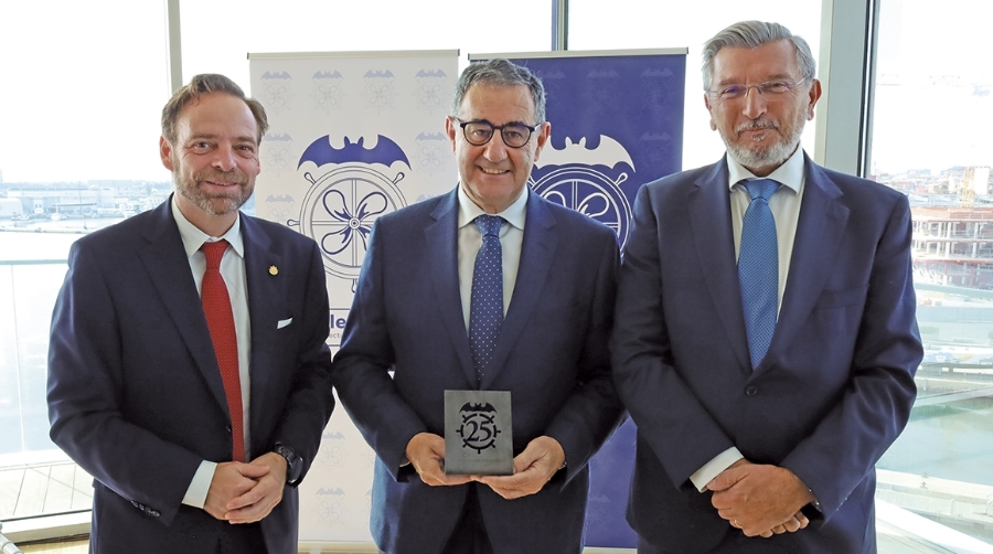 Carmelo González pide agilizar los accesos portuarios para el transporte por carretera