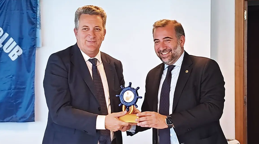 Vicente Martínez y Javier Herrera, durante el último almuerzo-coloquio organizado por Propeller Club de Castellón.