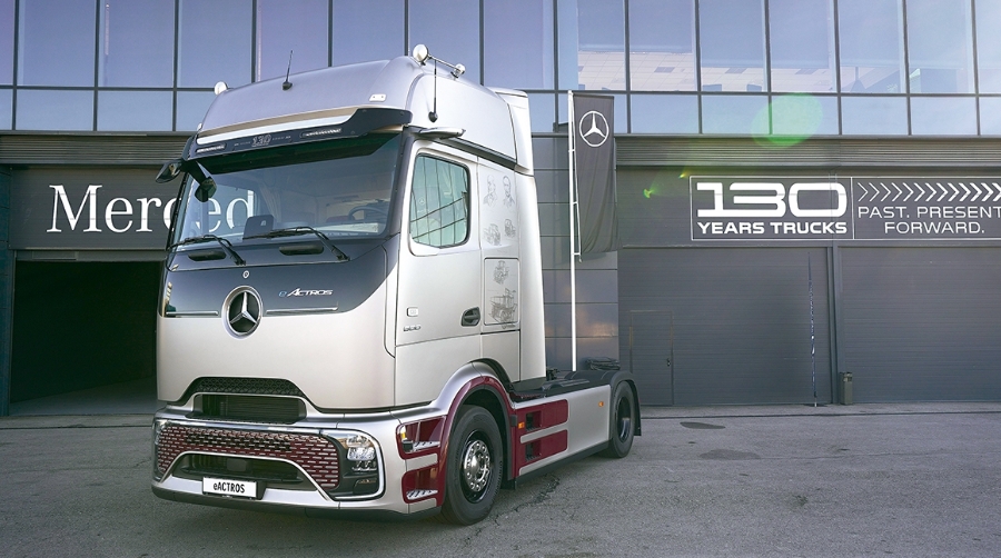 Mercedes-Benz Trucks celebra 130 años de historia del camión