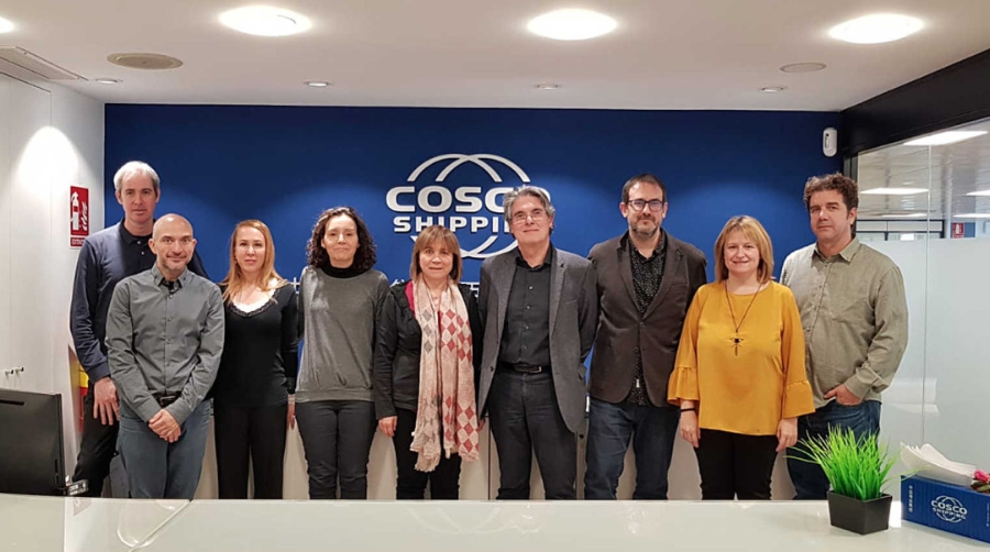 Directivos de COSCO Shipping Lines Spain en Barcelona con los responsables del Instituto Llu&iuml;sa Cura.